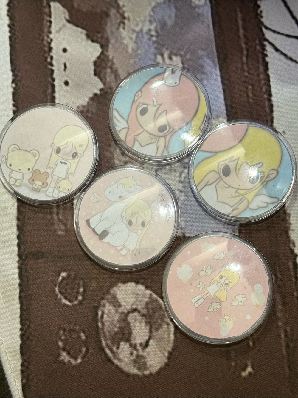 Cute Button Pins - Picture 2 of 6